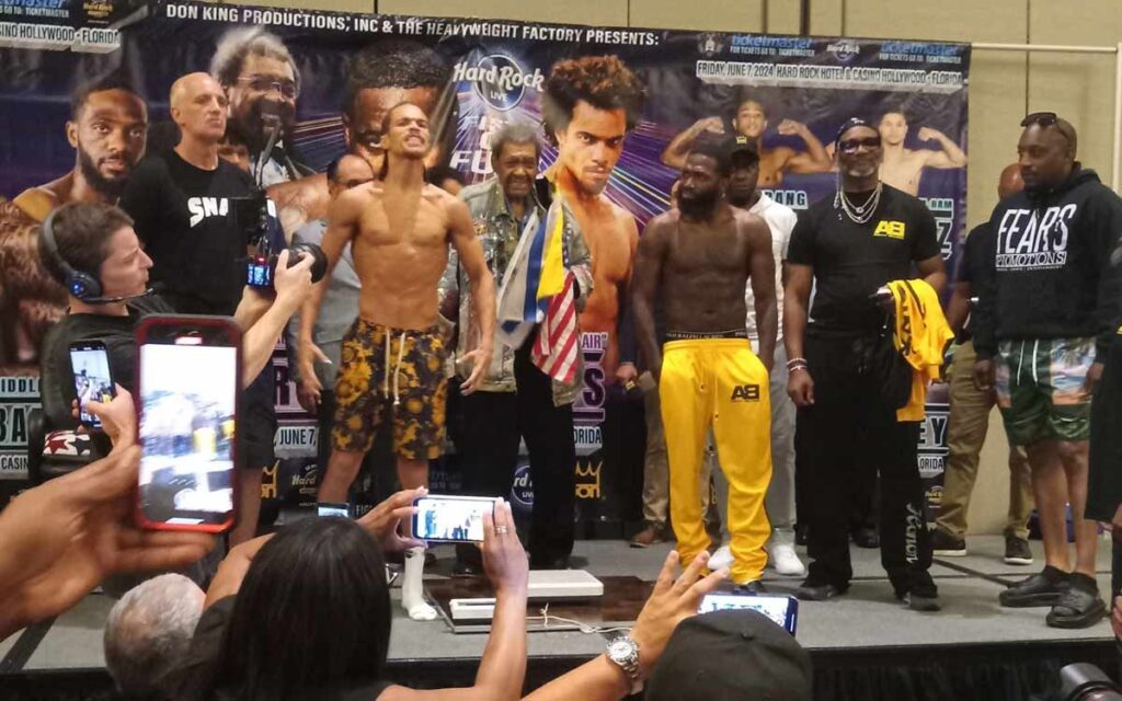 Blair-Cobbs-vs-Adrien-Broner